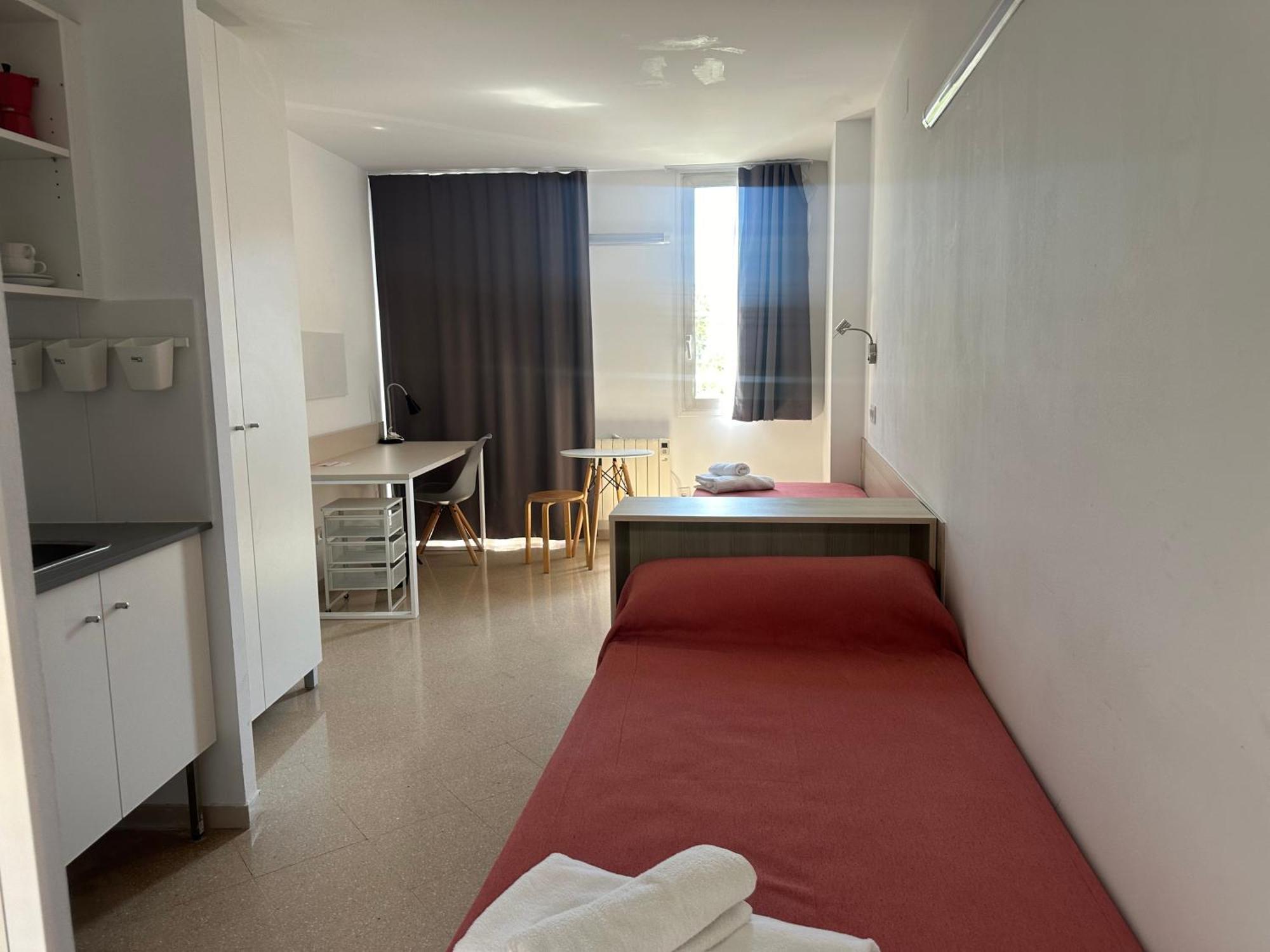 Residencia Universitaria Francesc Giralt i Serrà Terrassa Extérieur photo